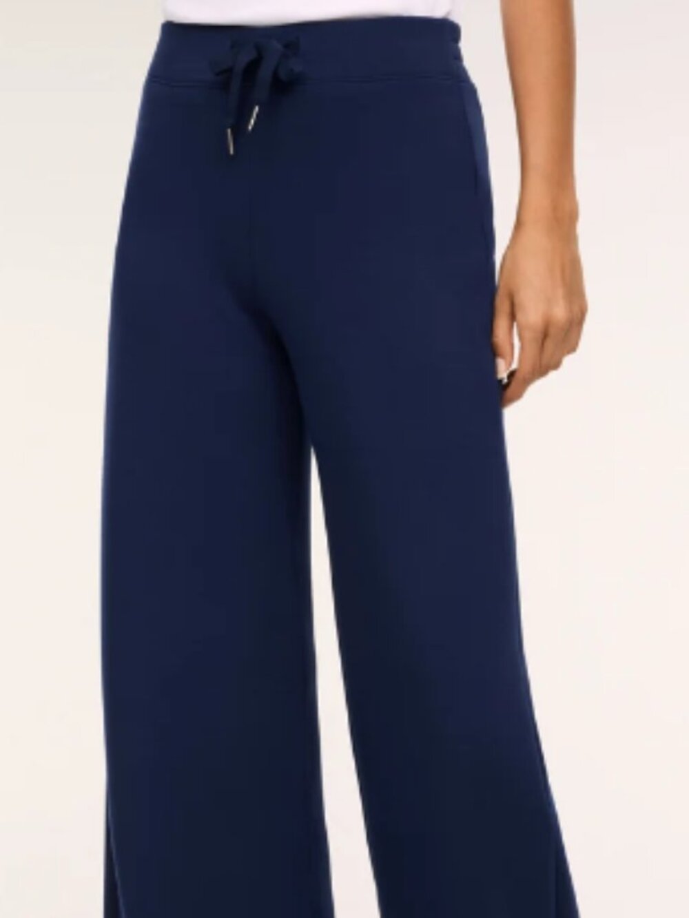SPANX AirEssentials Wide Leg Pant - Size Medium, Regular Inseam, Timeless Navy